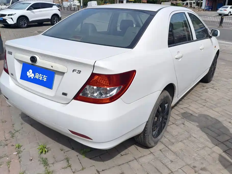 BYD F3 2012 Energy-saving Edition 1.5L Manual Comfort фото 3