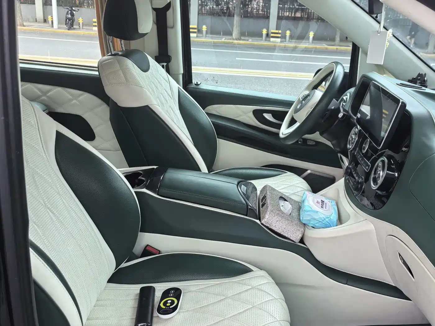 Mercedes-Benz Vito 2021 2.0T Elite 7-Seater фото 5