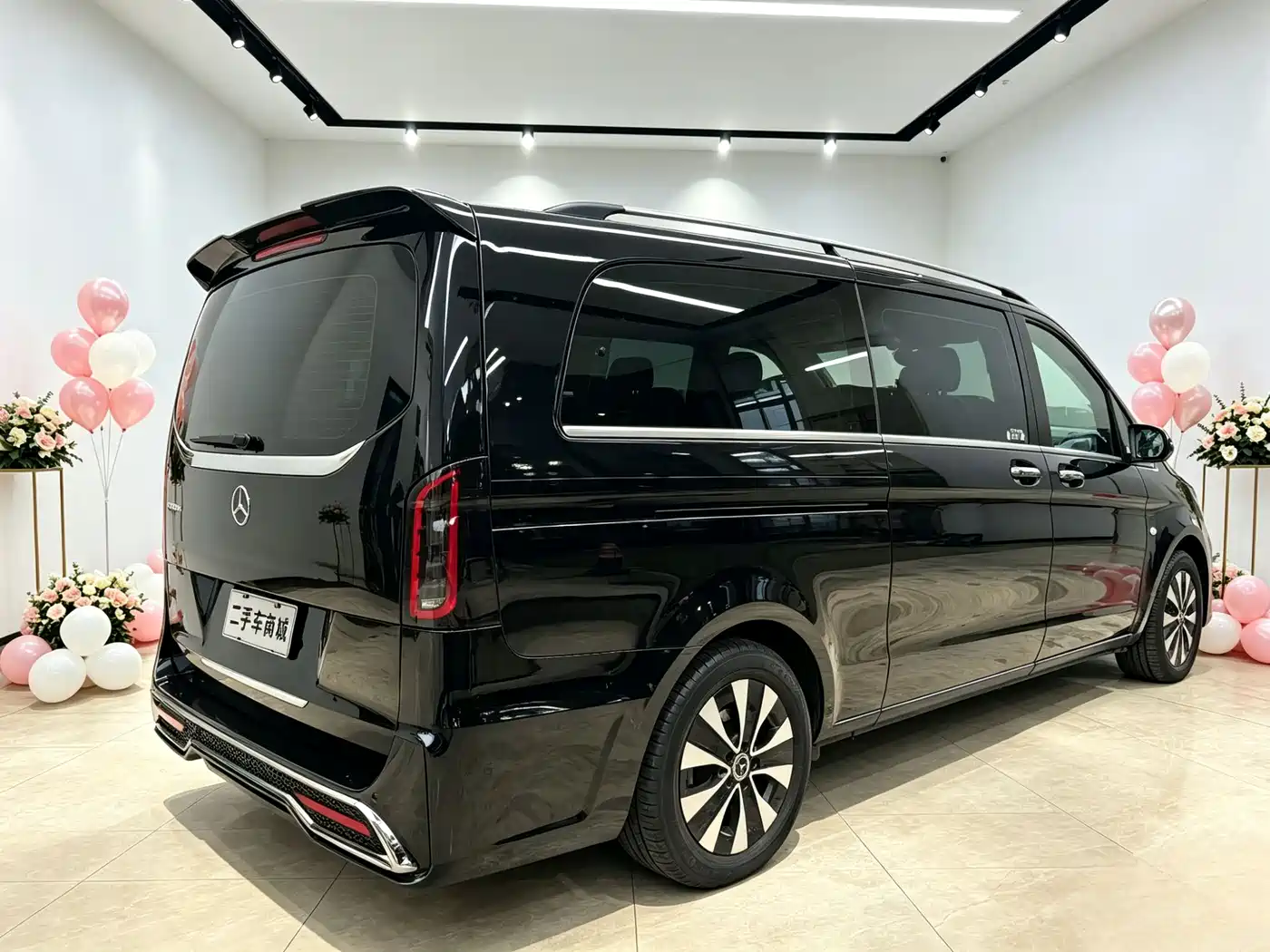 Mercedes-Benz Vito 2021 2.0T Business Edition 7-seater фото 4