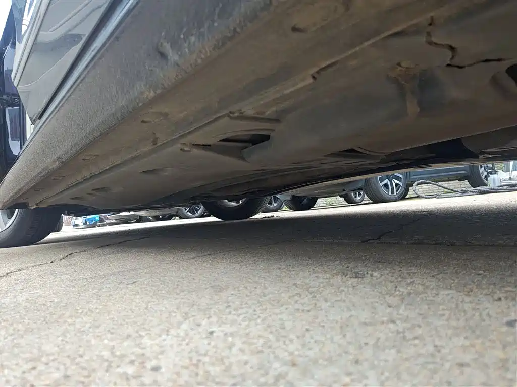 Volkswagen Passat 2016 280TSI DSG Honor Edition фото 22