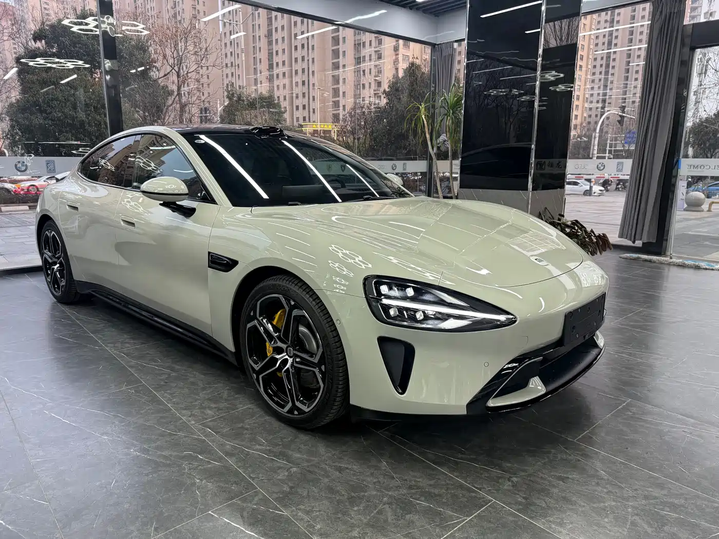 XIAOMI CAR XIAOMI SU7