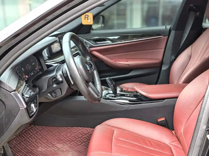BMW 5 Series 2020 530Li Leading M Sport Package фото 4