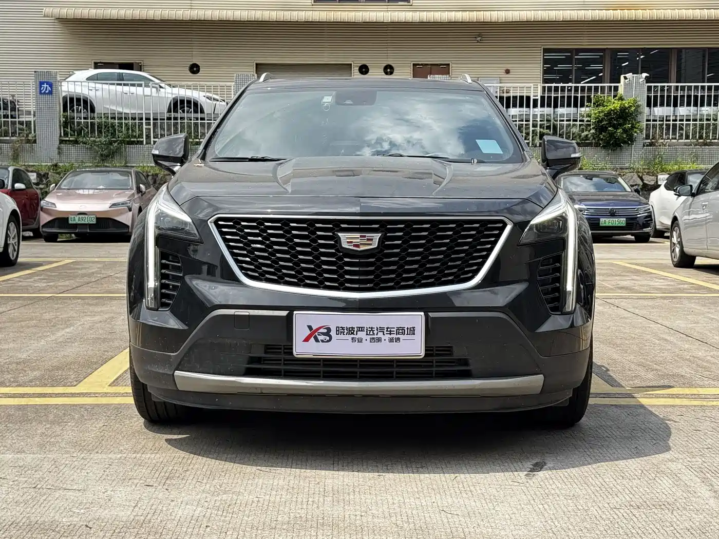 Cadillac XT4 2022 28T FWD Luxury фото 2