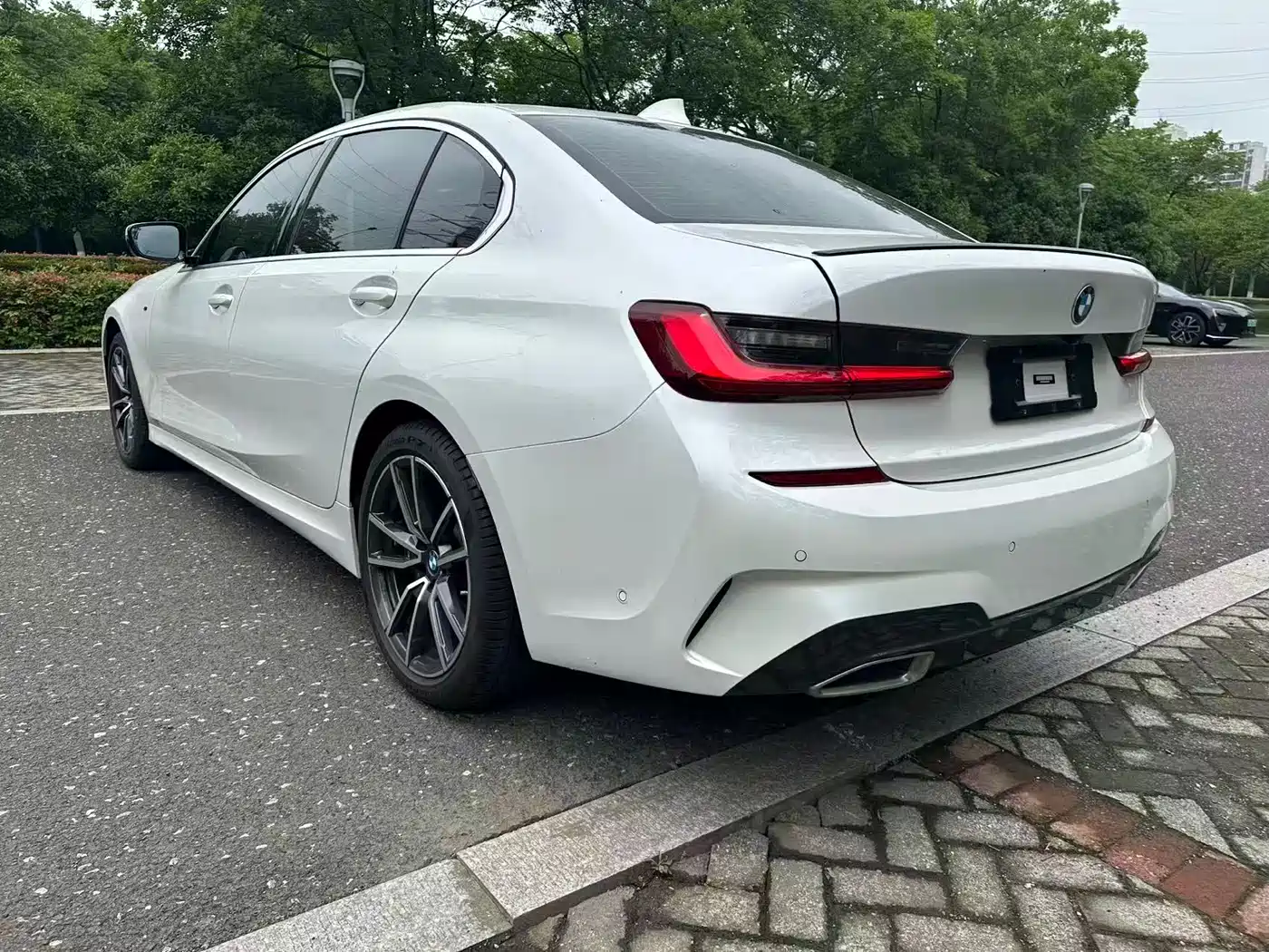 BMW 3 Series 2022 325i M Sport Package фото 9