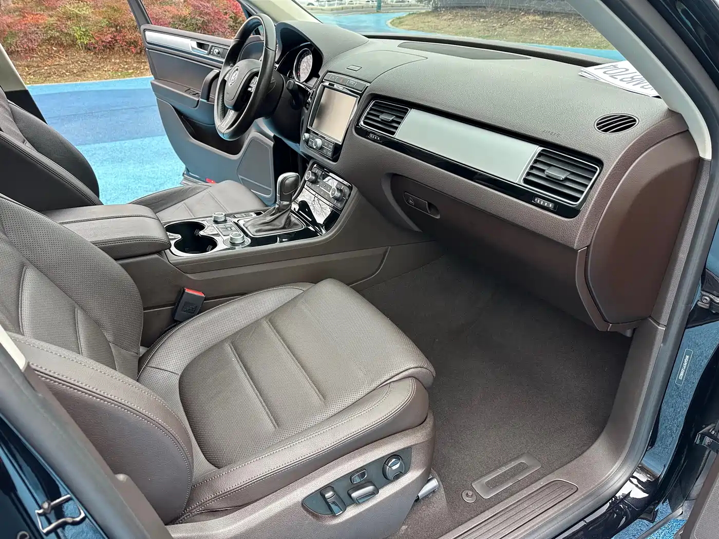 Volkswagen Touareg 2017 3.0TSI Explorer Edition фото 6
