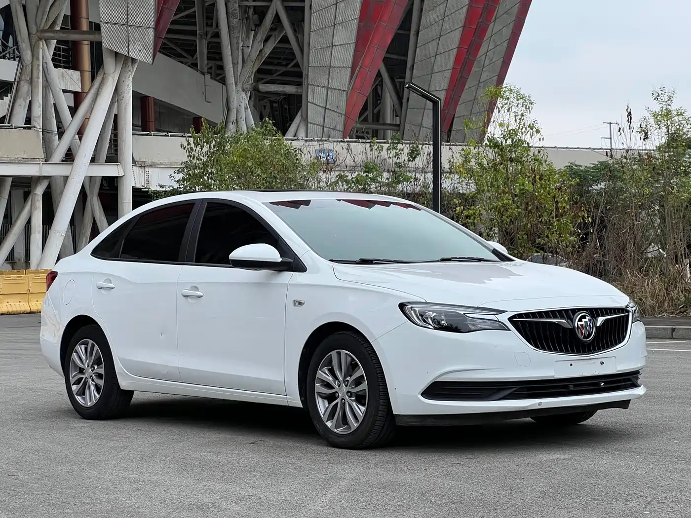 Buick Excelle 2021 1.3T Auto Mild Hybrid Elite фото 2