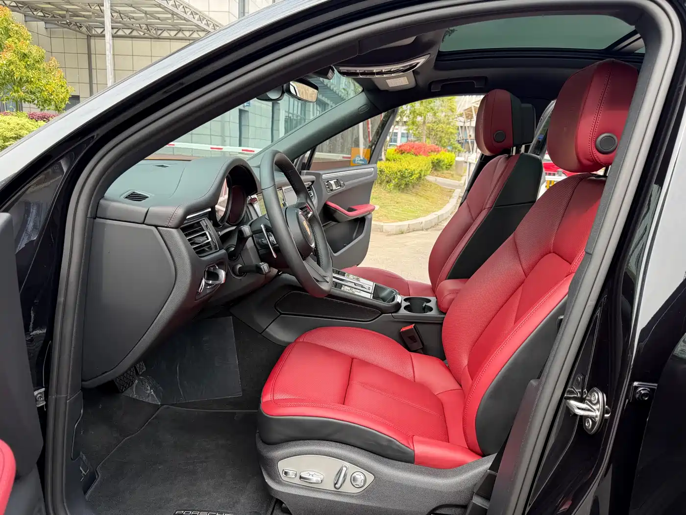 Porsche Macan 2026 Macan 2.0T Dream Pursuit Edition фото 9