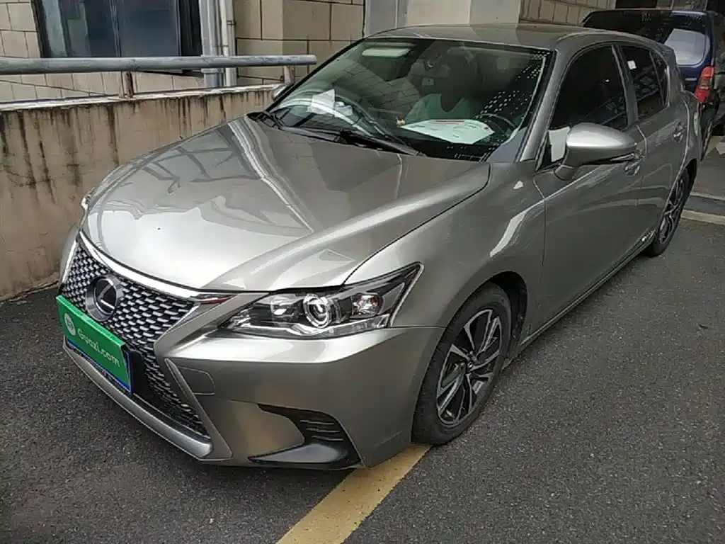 Lexus CT 2017 CT200h Comfort Edition (Single Color) China VI фото 2