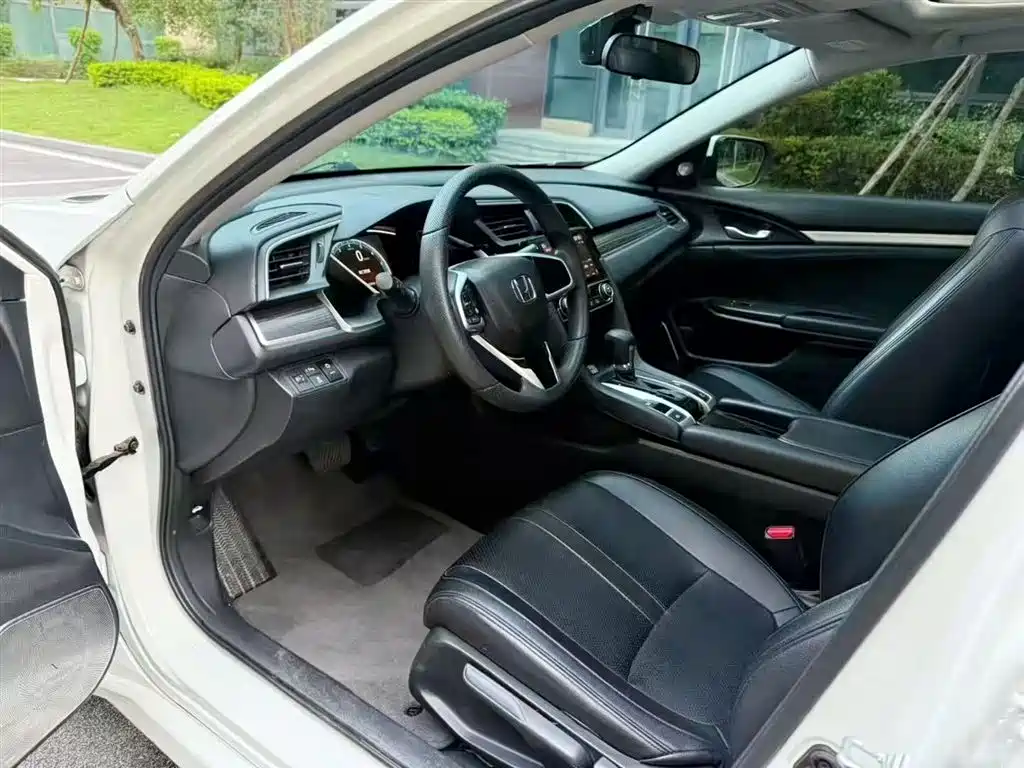 Honda Civic 2019 220TURBO CVT Jingdong Edition China V фото 4