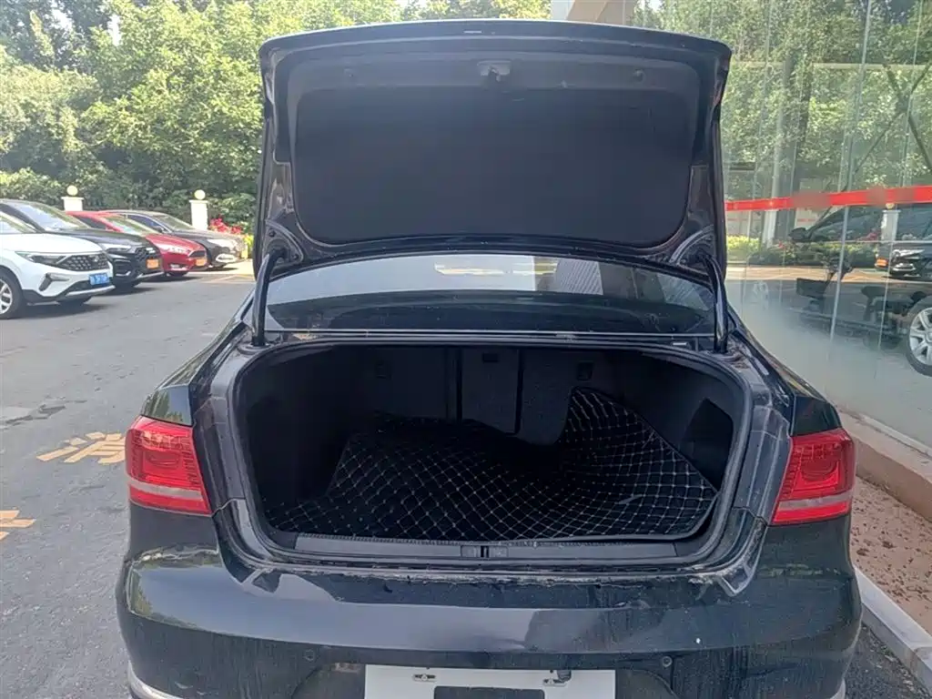 Volkswagen Magotan 2015 Facelift 1.8TSI Luxury фото 19