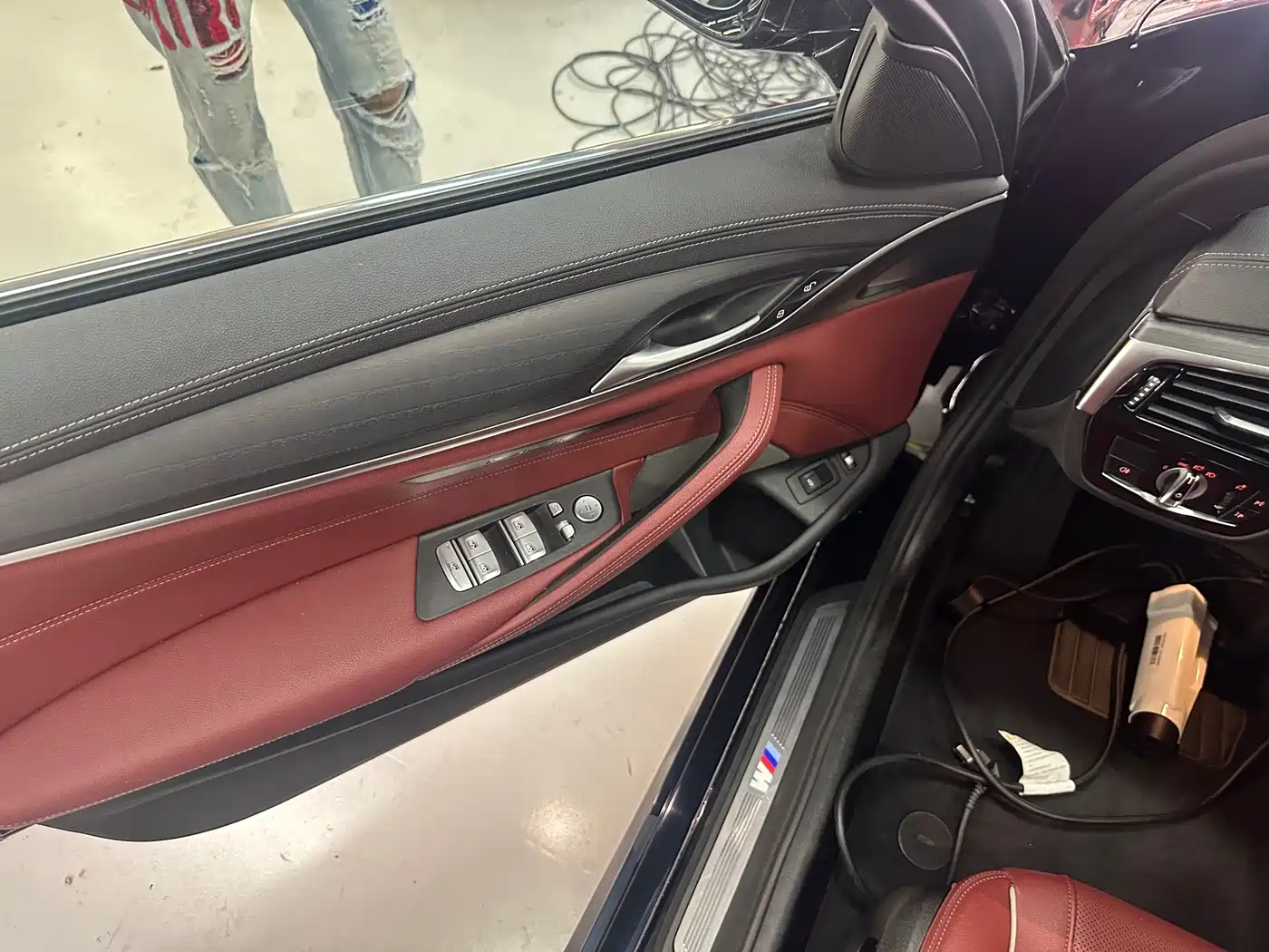 BMW 5 Series New Energy 2022 Facelift 535Le M Sport Package фото 18