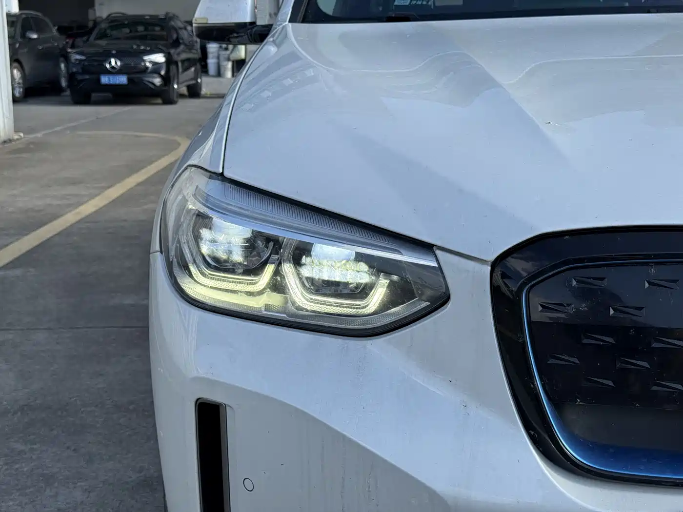 BMW iX3 2021 Leading фото 4