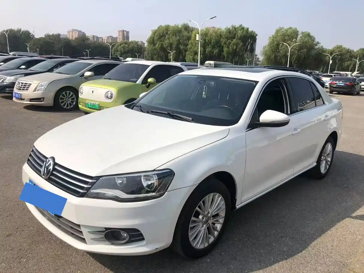 Volkswagen Bora 2013 2013 1.6L Automatic Luxury Model