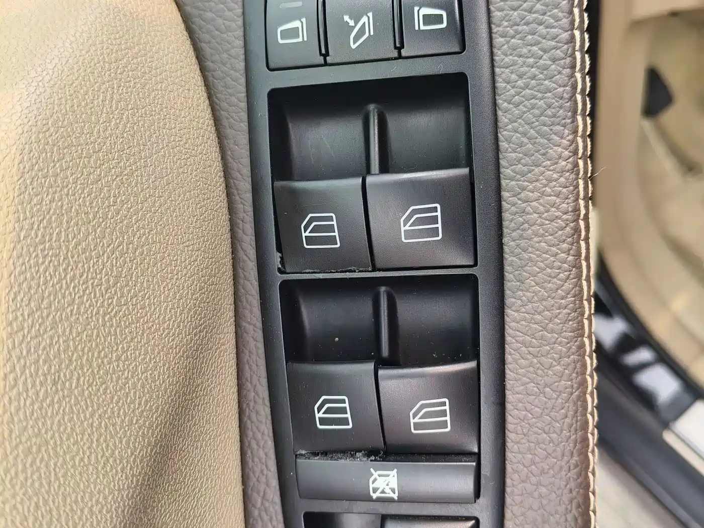 Mercedes-Benz R-Class 2011 R 350 L 4MATIC фото 19
