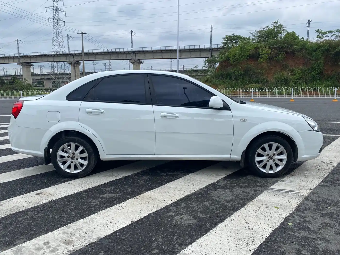 Buick Excelle 2013 1.5L Automatic Classic фото 11