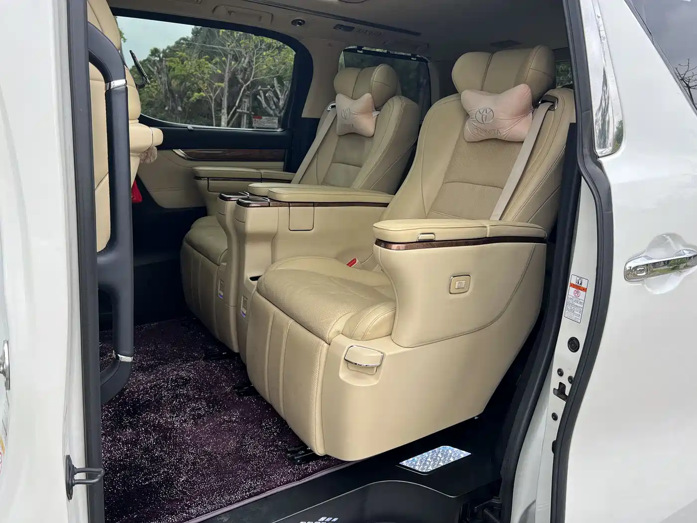 Toyota Alphard 2015 3.5L Premium Edition фото 7