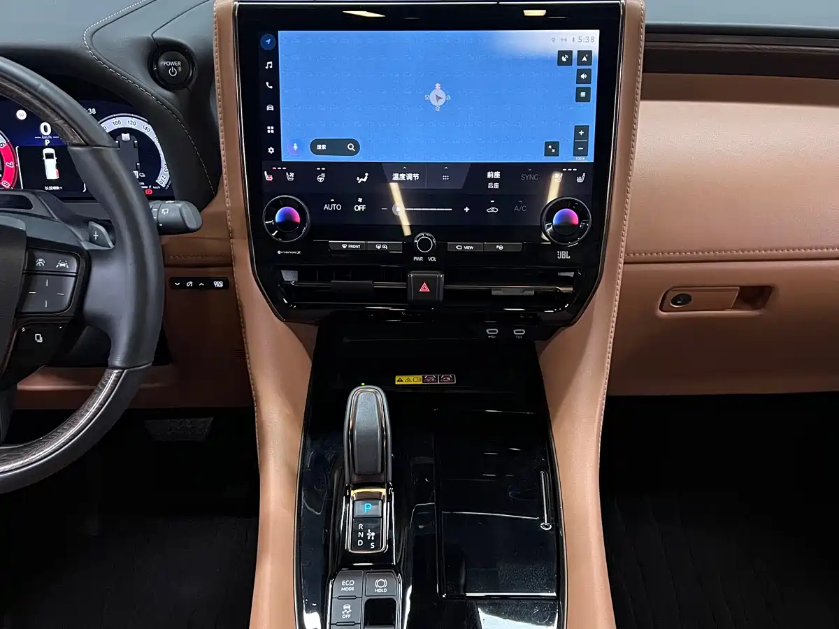 Toyota Alphard 2024 Hybrid 2.5L Ultimate Enjoyment Edition фото 18