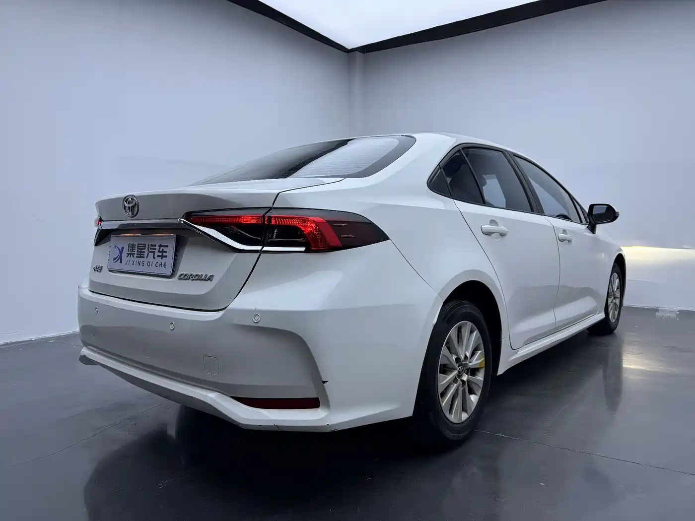 Toyota Corolla 2023 1.5L Pioneer Edition фото 9