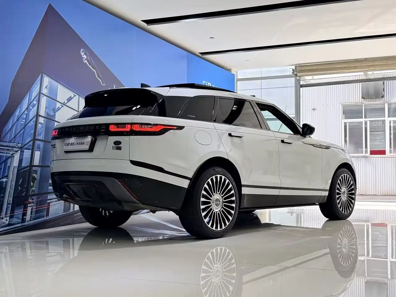Land Rover Range Rover Velar 2018 P250 S фото 6