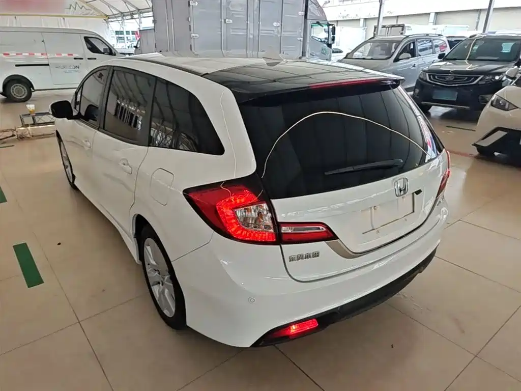 Honda Jade 2016 2016 1.8L Automatic Comfort Version 5-seater