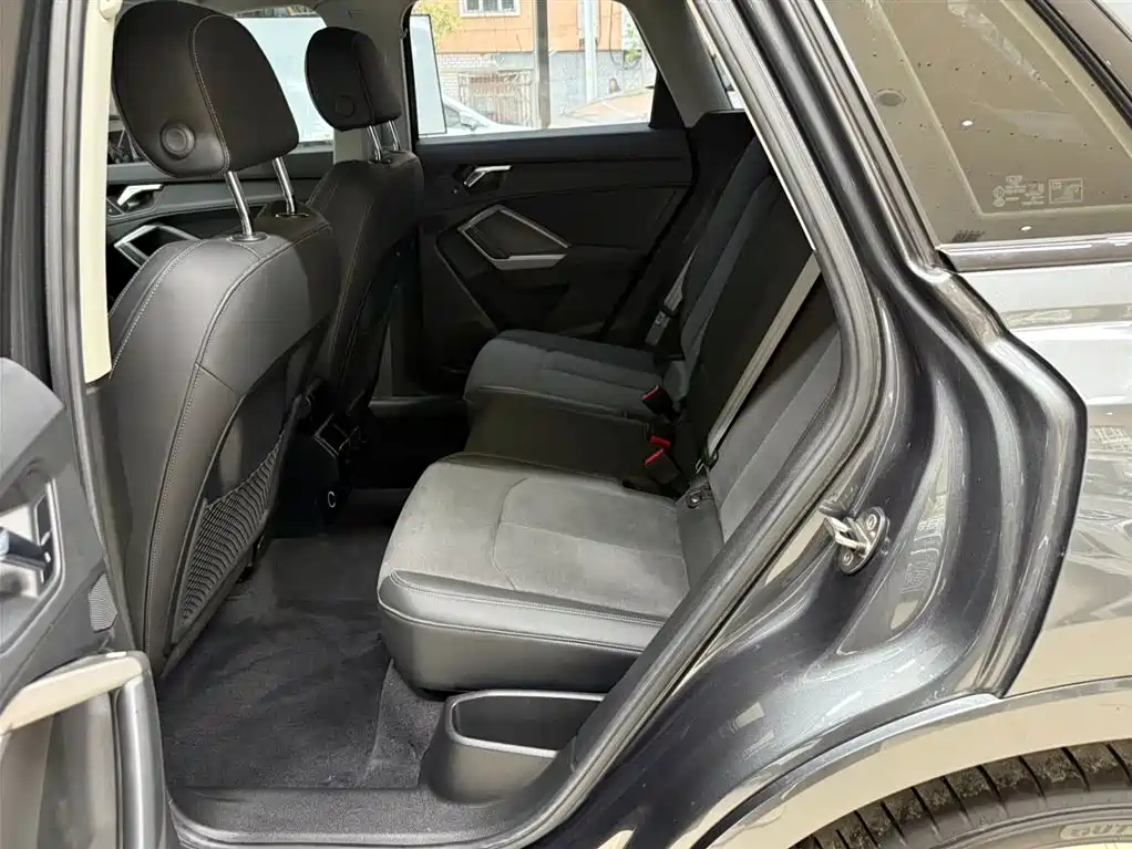Audi Q3 2023 35 TFSI Fashion Dynamic (1.4T) фото 12