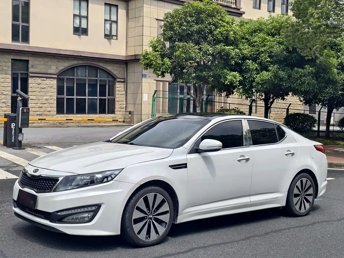 Kia K5 2012 2.0L Automatic DLX-2