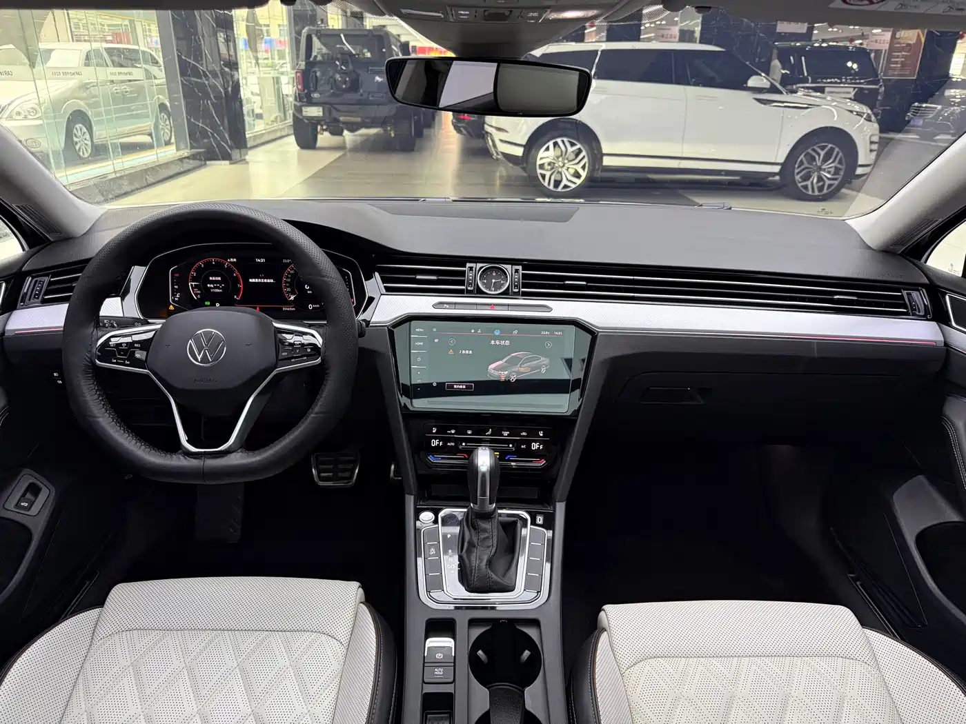 Volkswagen Magotan 2023 Model 2 Million Commemorative Edition 330TSI DSG Luxury фото 9