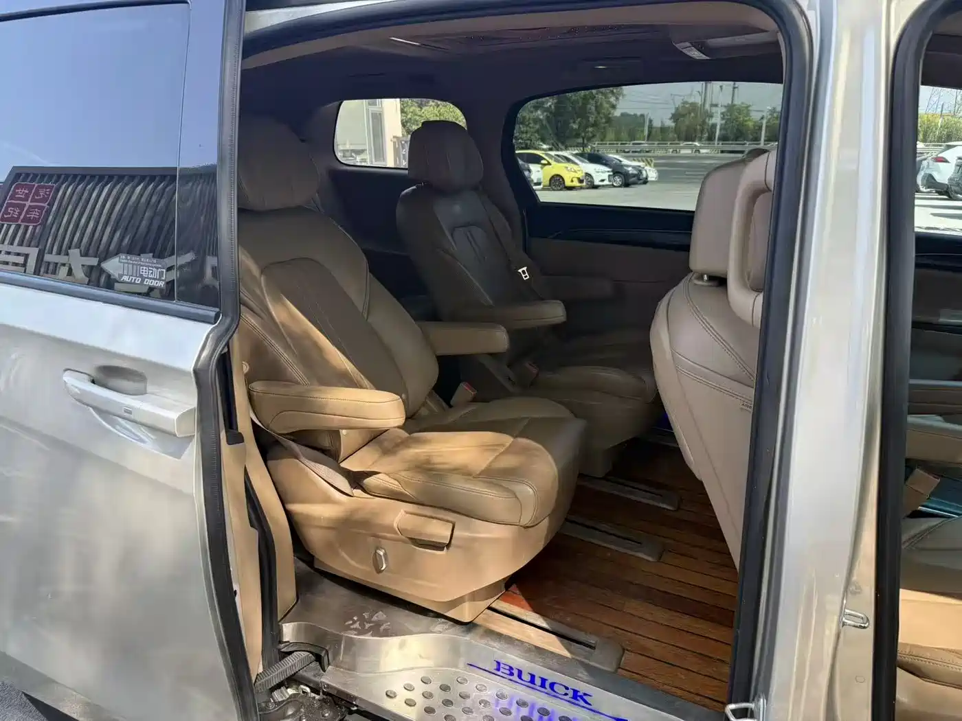 Buick GL8 2020 Model ES Landglory 653T Premium фото 18