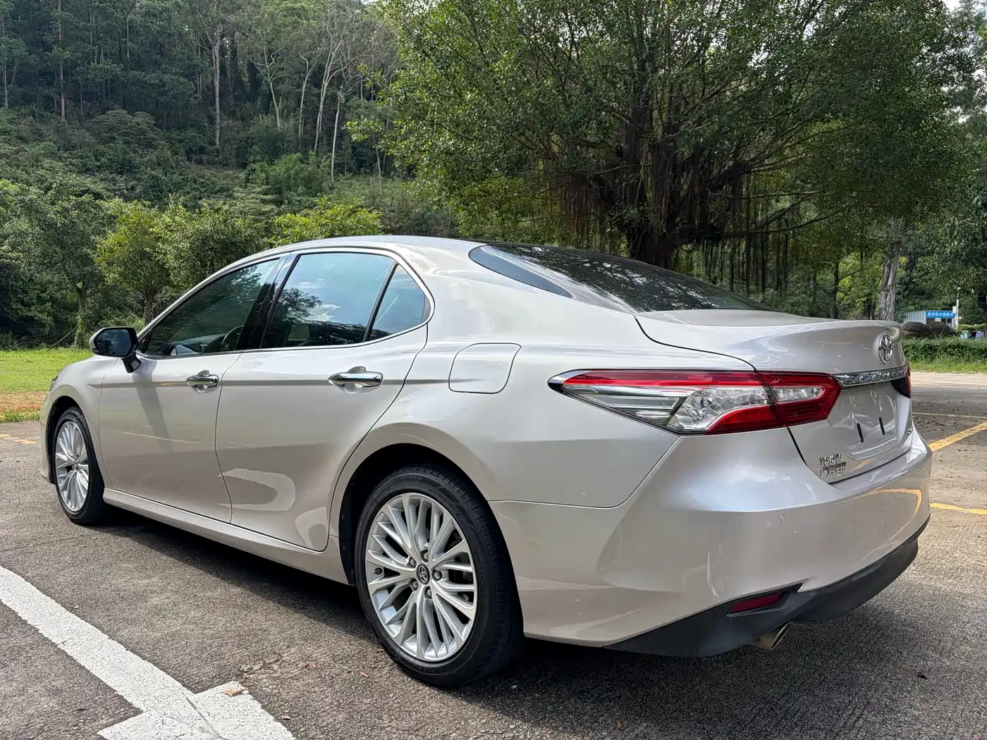 Toyota Camry 2018 2.5G Luxury Edition фото 7