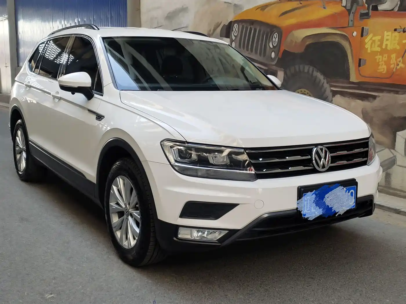 Volkswagen Tiguan L 2017 330TSI Automatic 2WD Trend Edition фото 2