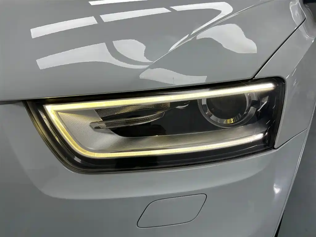 Audi Q3 2013 35 TFSI quattro Comfort фото 17