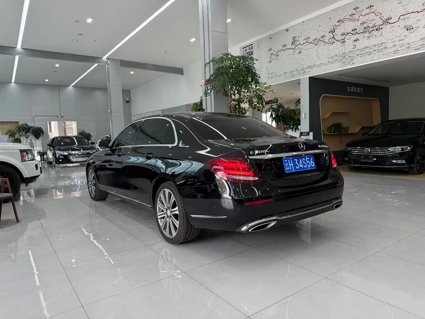 Mercedes-Benz E-Class 2016 E 300 L Fashion Type фото 14