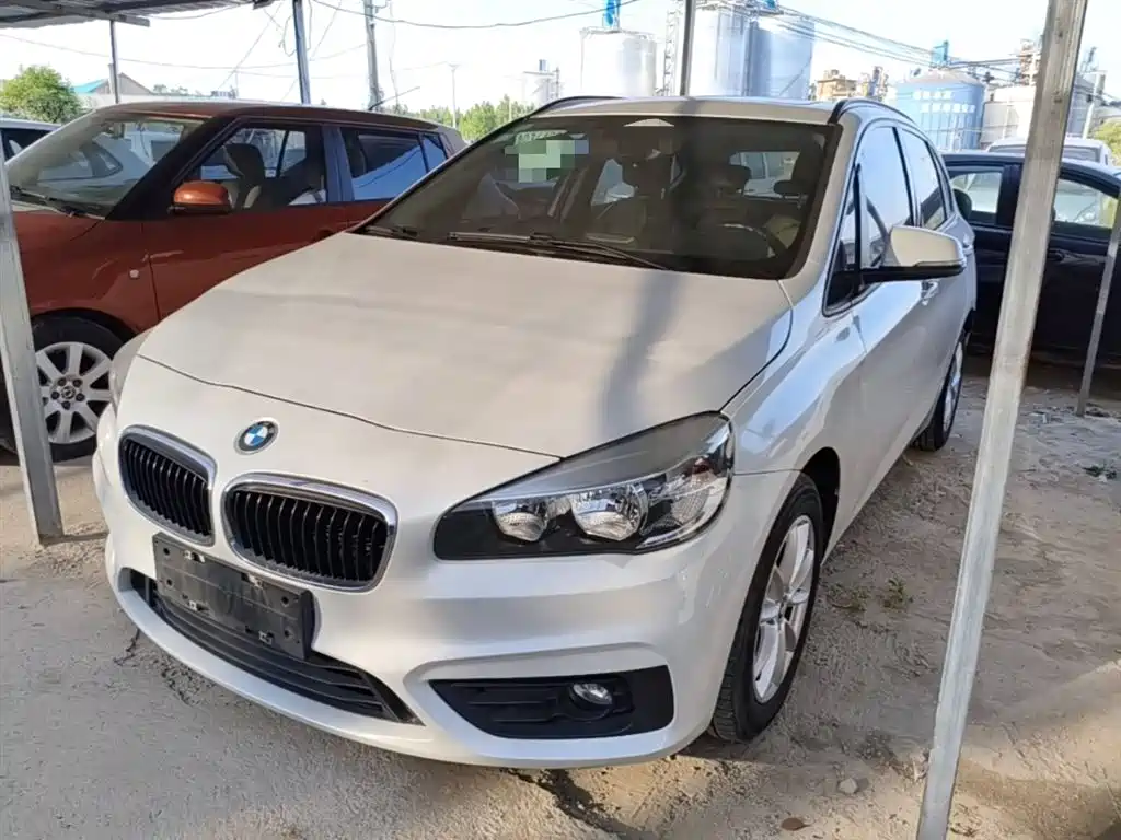 BMW 2 Series Touring 2016 218i Fashion Model фото 2