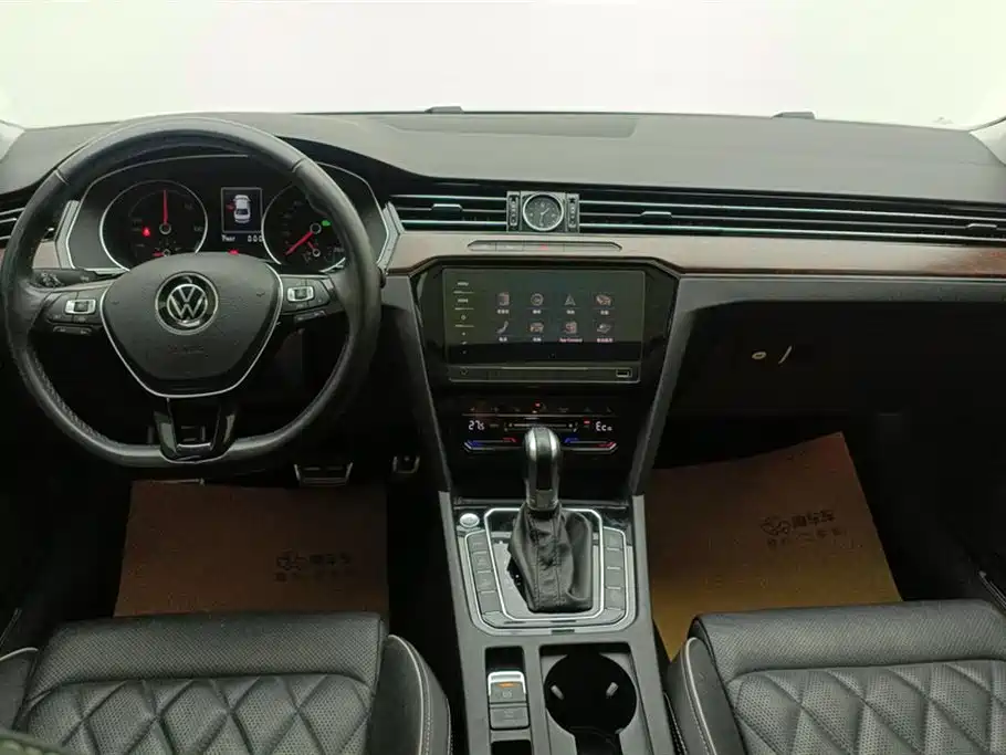 Volkswagen Magotan GTE Plug-in Hybrid 2020 GTE Premium Model фото 12