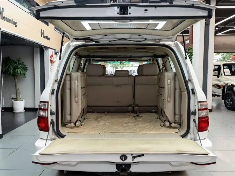 Toyota Land Cruiser (Import) фото 6