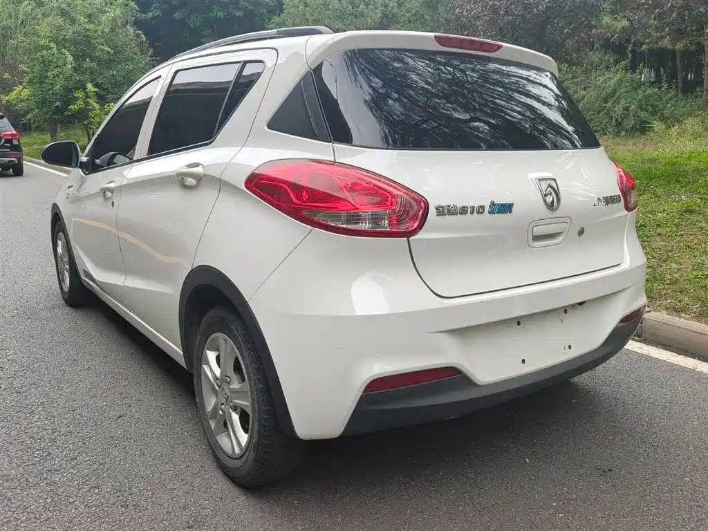 Baojun 310 2018 2017 1.5L Auto Comfort