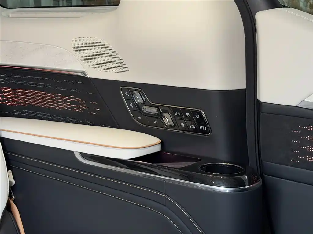 ZEEKR EXTREME KRYPTON 009