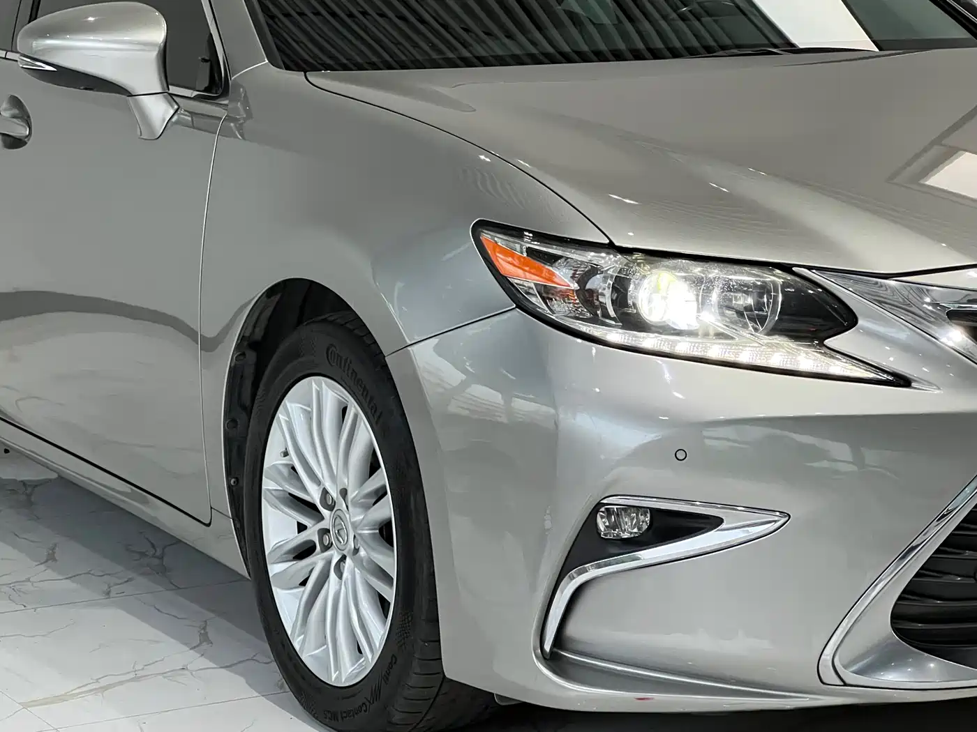 Lexus ES 2015 200 Elite Edition фото 4
