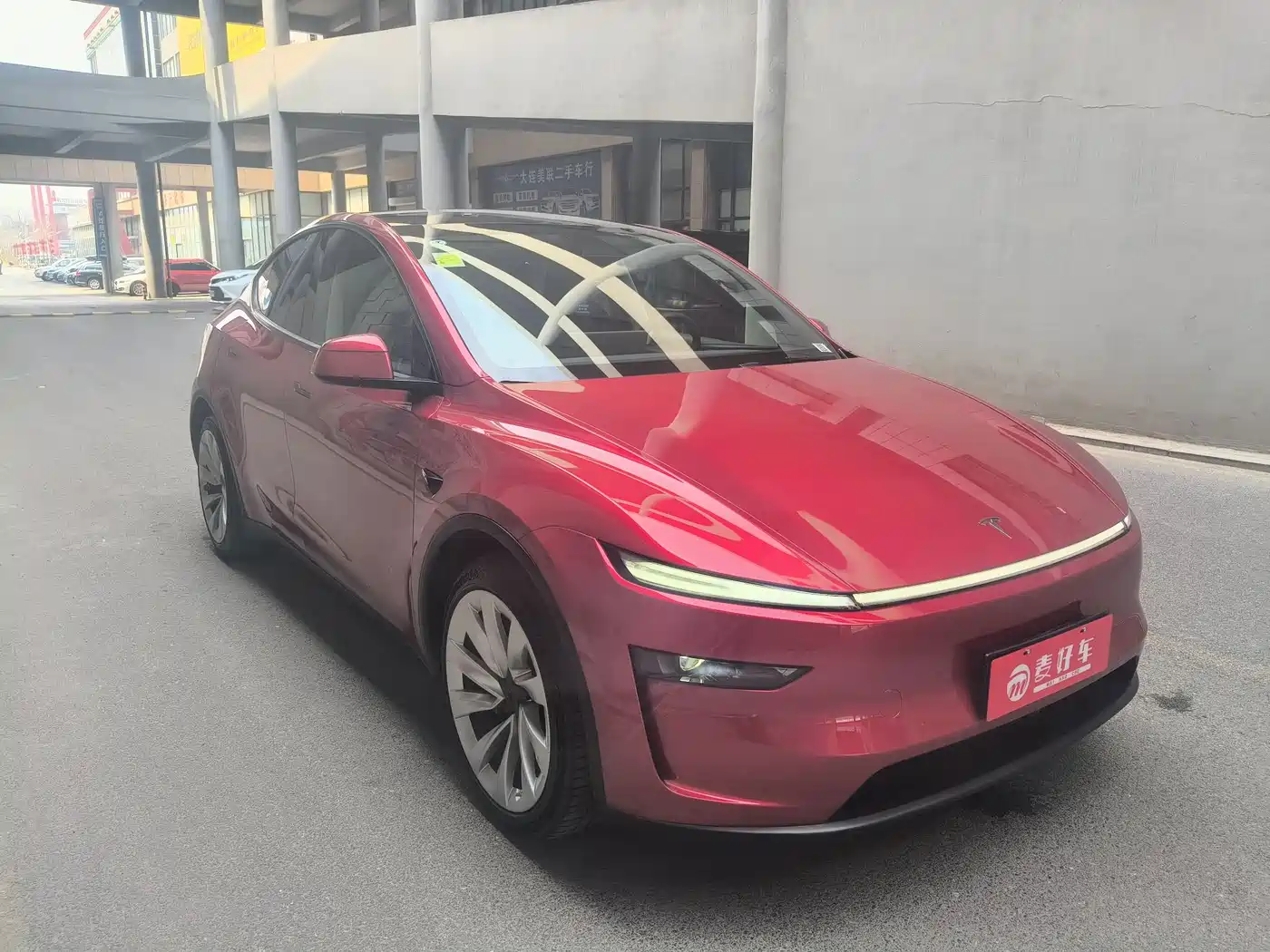TESLA MODEL Y