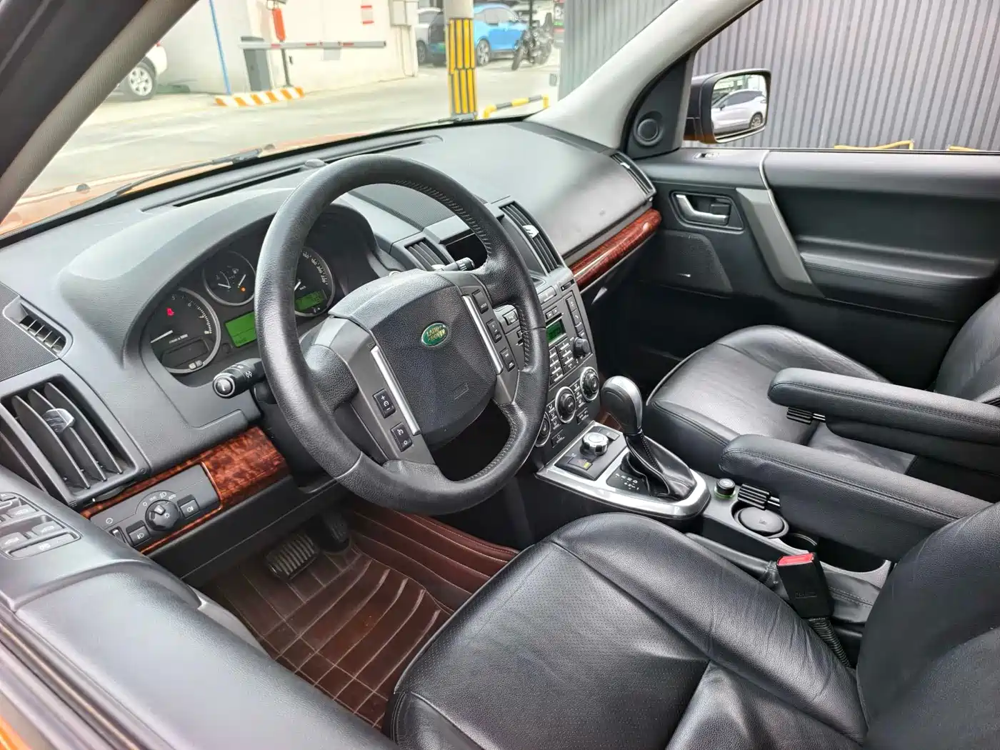 Land Rover Freelander 2 2007 3.2L фото 6