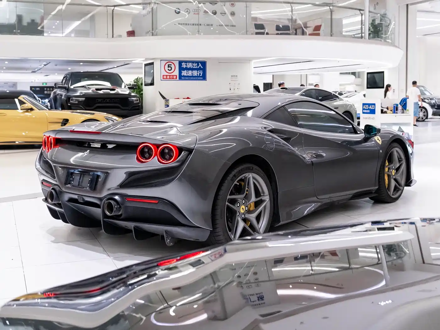 Ferrari F8 2021 2019 Tributo 3.9T V8