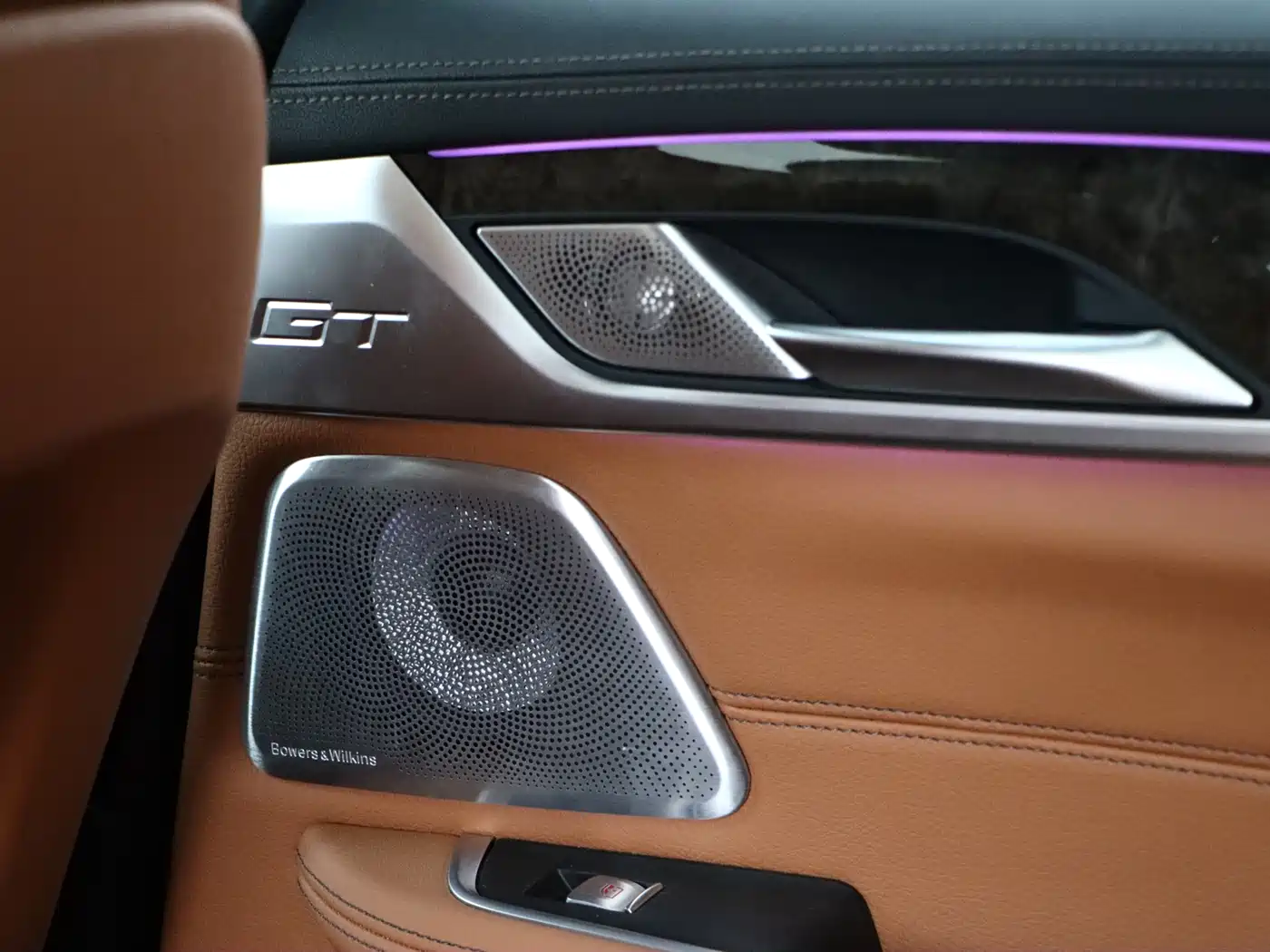 BMW 6 Series GT 2024 630i M Sport Ultimate Package фото 11