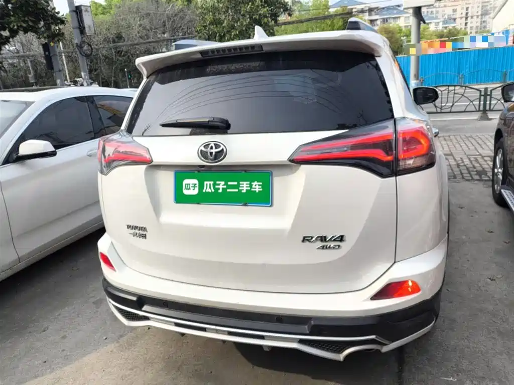 Toyota RAV4 Rongfang 2018 2.5L Automatic 4WD Elite i Edition фото 6