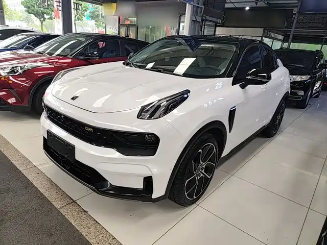  Lynk & Co Lynk & Co 05 2020 2.0TD 2WD Shine Halo