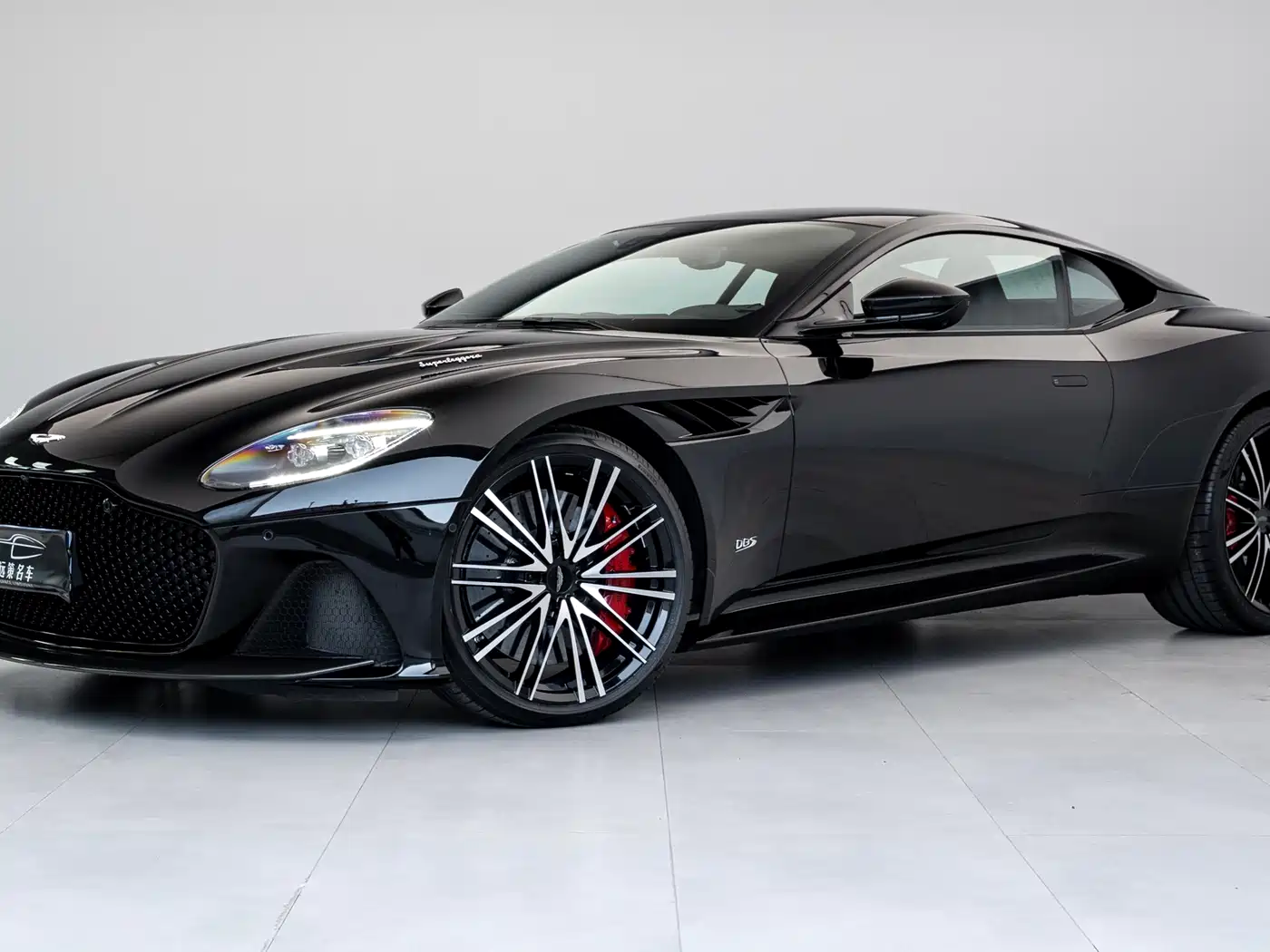 Aston Martin DBS 2022 DBS Superleggera V12 Coupe фото 2