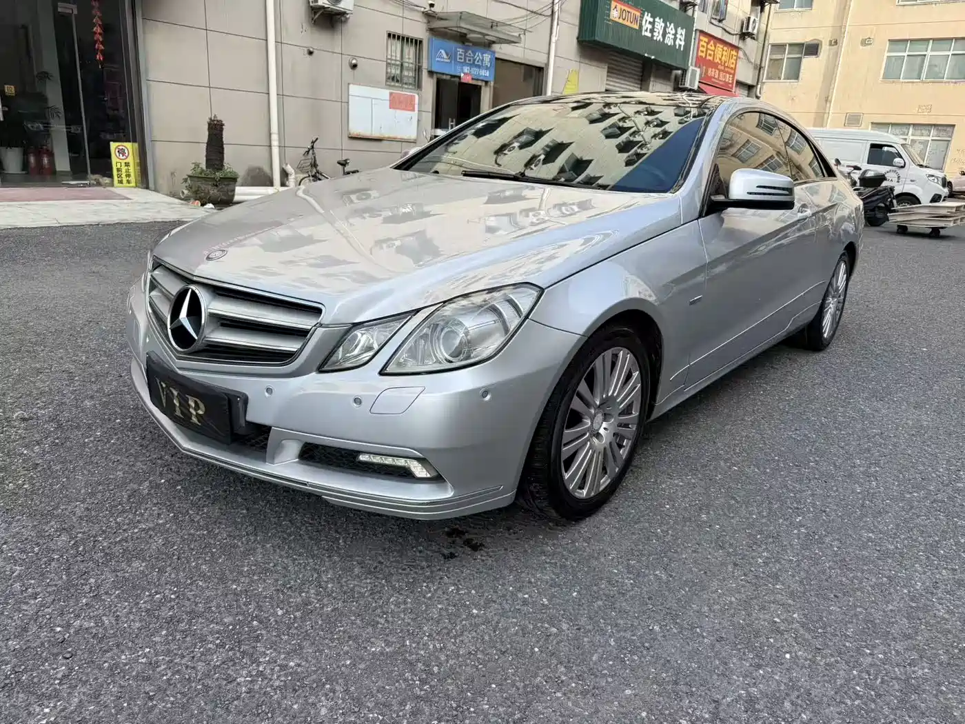 Mercedes-Benz E-Class (Import) 2010 E 260 CGI Coupe фото 2