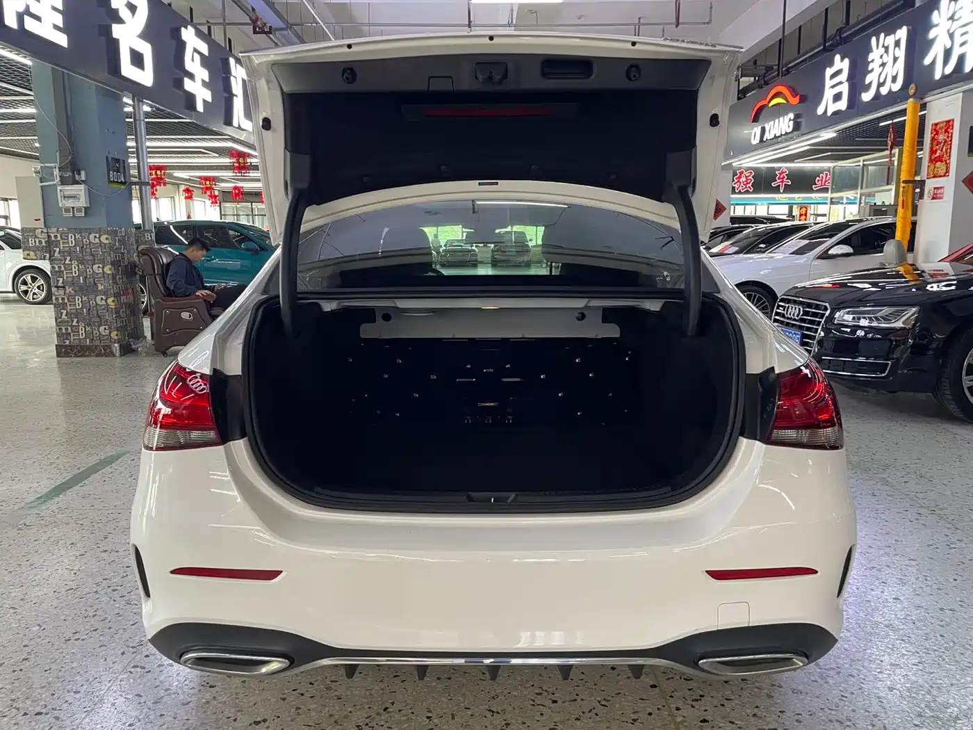 Mercedes-Benz A-Class 2022 A 180 L Sport Sedan фото 10