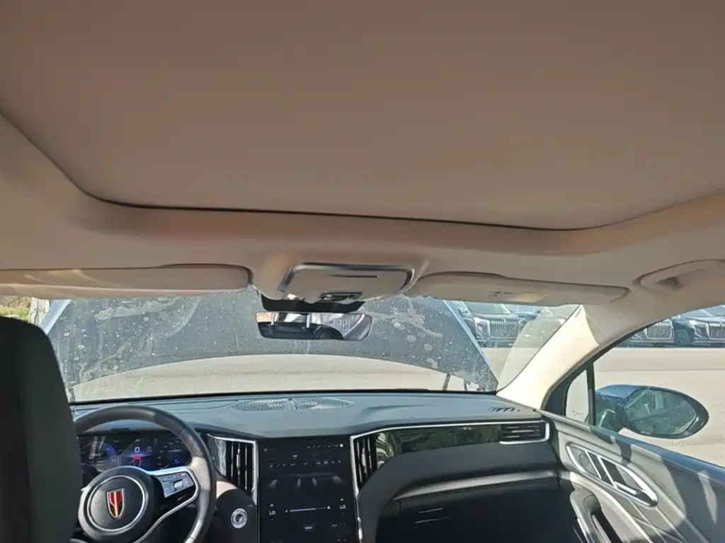 Hongqi HS7 PHEV 2024 2.0T PHEV AWD Qichang Edition 7-seater фото 18