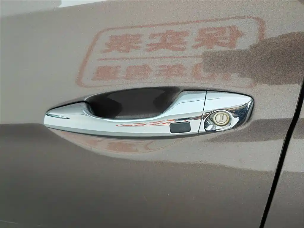 Hyundai Grand Santa Fe 2013 3.0L 7-Seater 4WD Comfort Edition фото 18