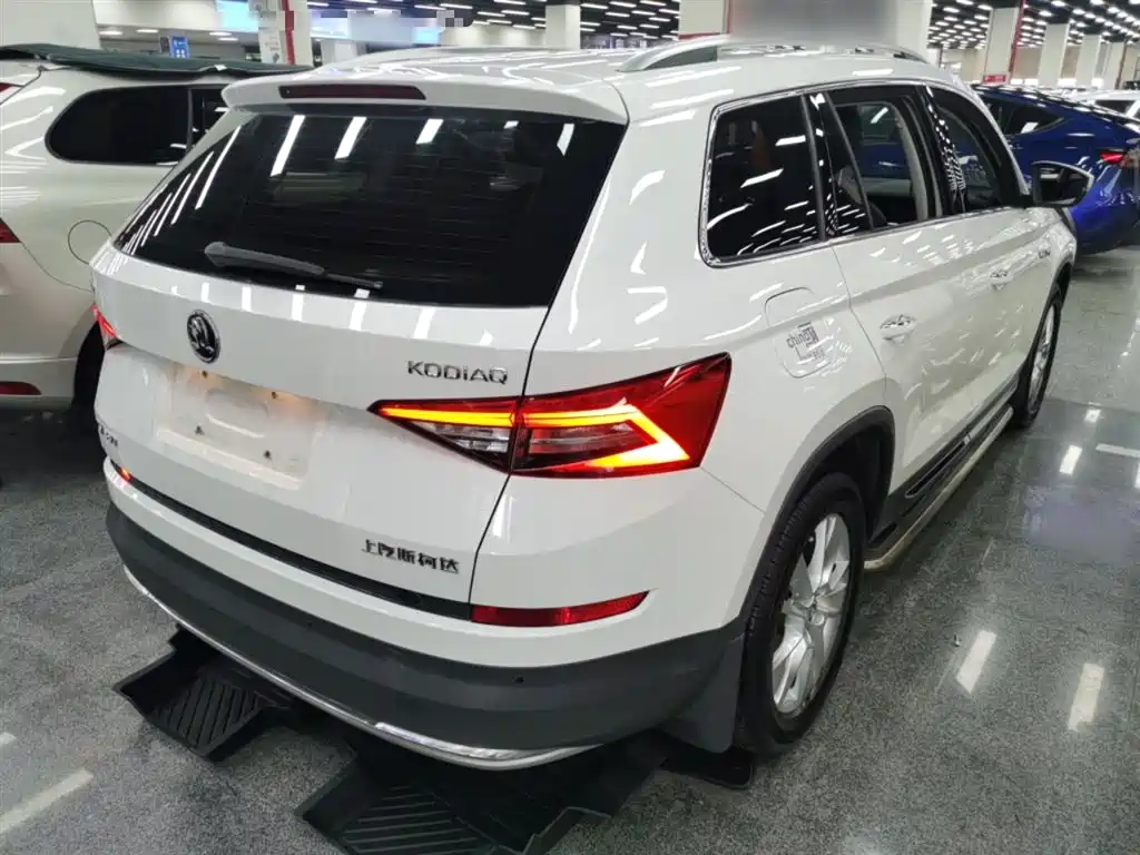 Škoda Kodiaq 2018 TSI330 5-seat FWD Luxury Premium фото 5